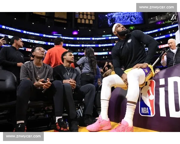 詹姆斯期待与次子布莱斯同台竞技：2026 年选秀或成历史性父子对决